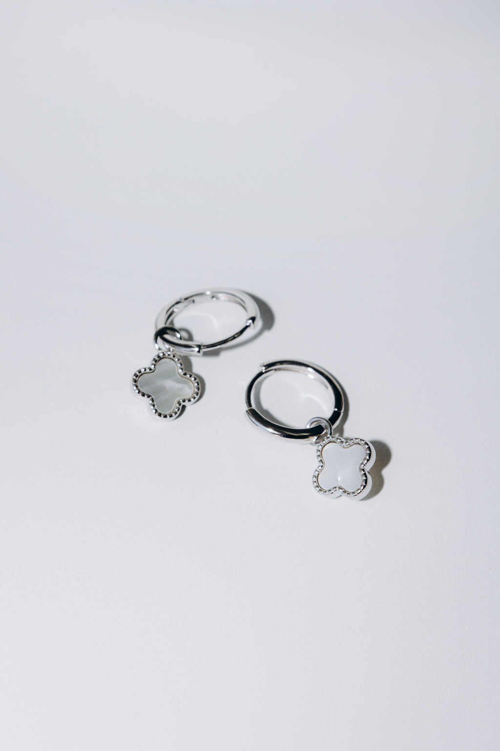 Boucles trèfles blancs (Argent)