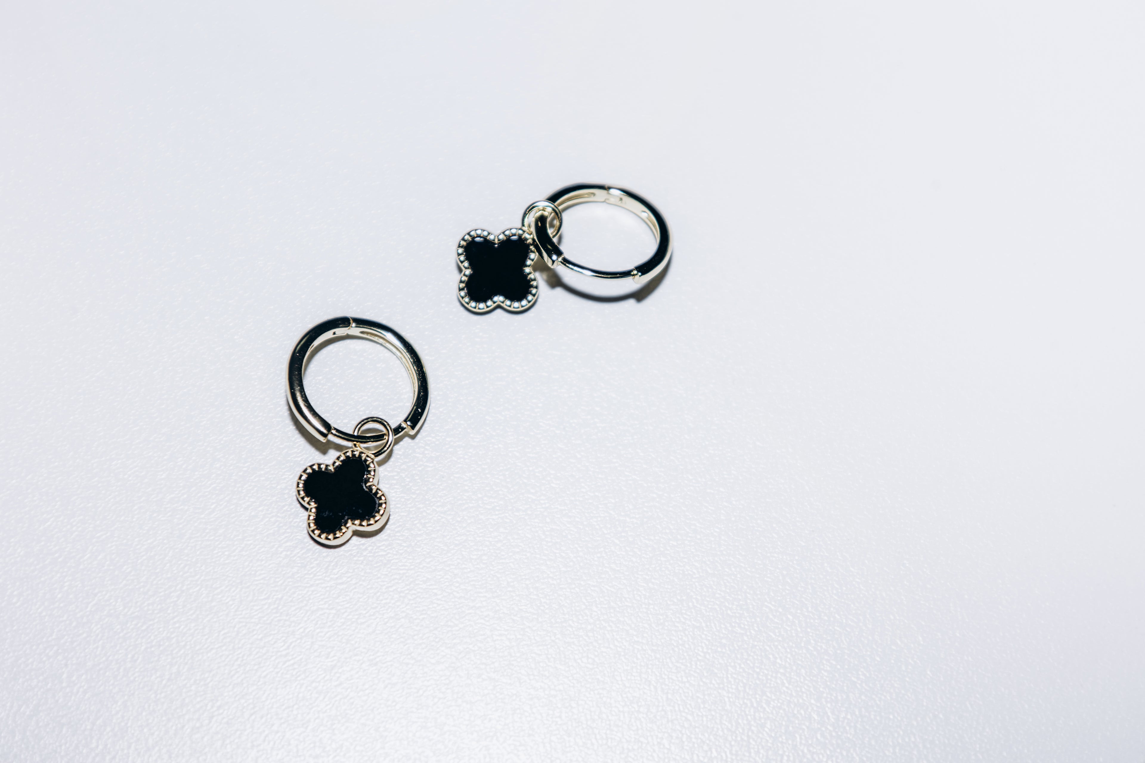 Boucles trèfles noirs (Argent)