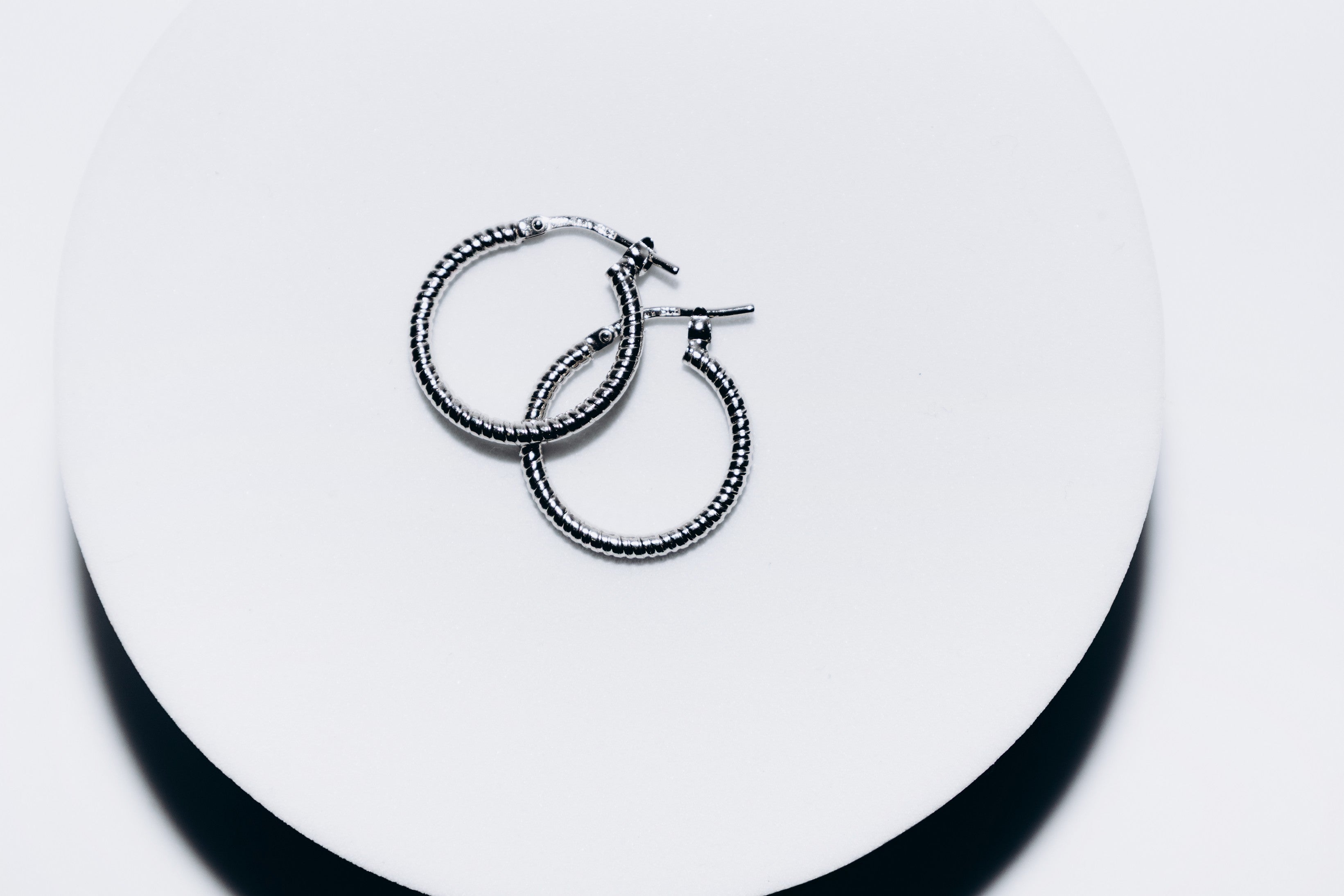 Anneaux texturés moyens (Argent)